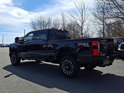 2025 Ford F-350 Platinum