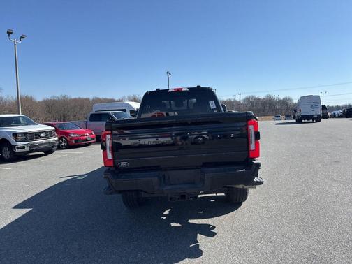 2025 Ford F-350 Platinum