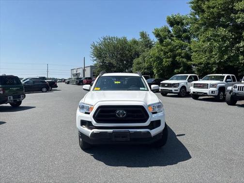 2022 Toyota Tacoma SR