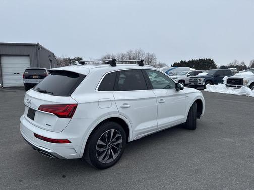 2023 Audi Q5 45 S line Premium Plus