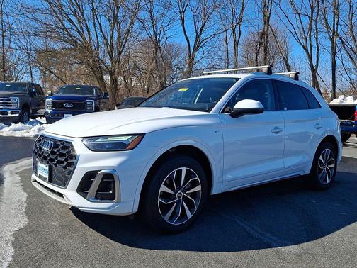 2023 Audi Q5 45 S line Premium Plus