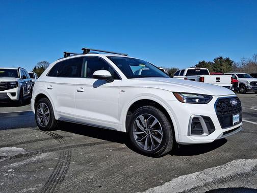 2023 Audi Q5 45 S line Premium Plus
