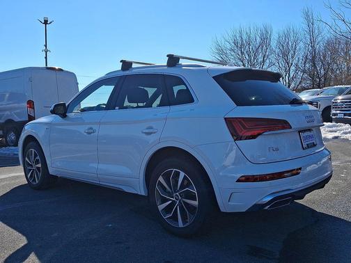 2023 Audi Q5 45 S line Premium Plus