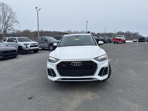 2023 Audi Q5 45 S line Premium Plus