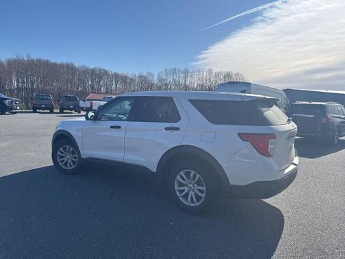 2021 Ford Explorer Base