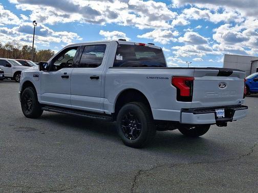 2025 Ford F-150 Lightning XLT