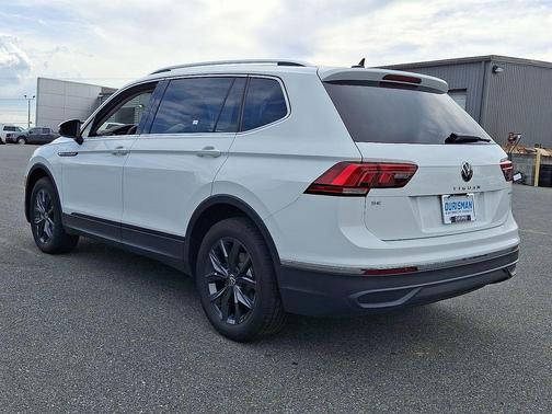 2024 Volkswagen Tiguan 2.0T SE 4MOTION