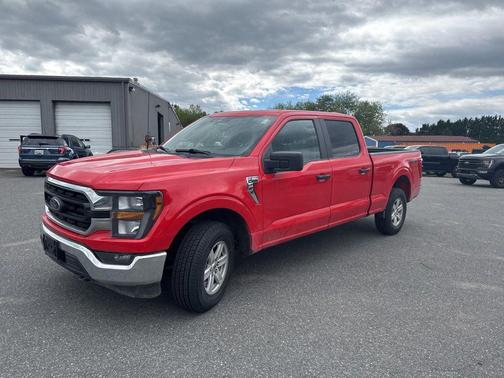 Race Red 2023 Ford F-150 XLT