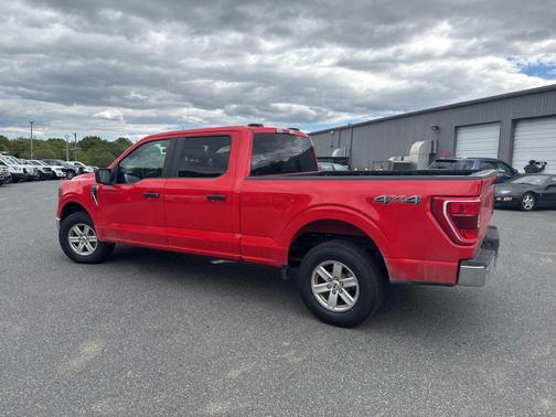 Race Red 2023 Ford F-150 XLT