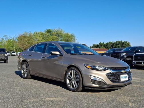 Mineral Gray Metallic 2022 Chevrolet Malibu FWD LT