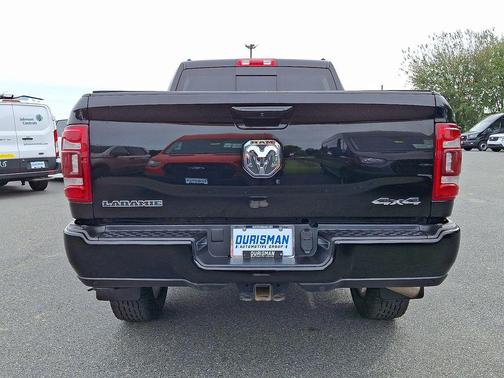 2022 RAM 2500 Laramie Crew Cab 4x4 6'4' Box