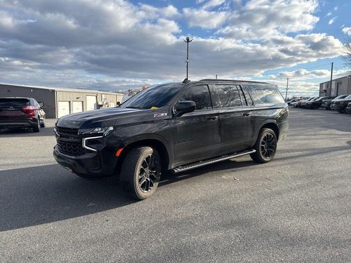 2023 Chevrolet Suburban 4WD Z71