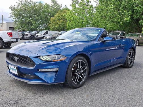 2023 Ford Mustang EcoBoost