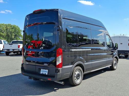 2025 Ford Transit-350 XL