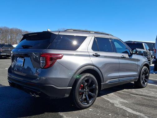 2024 Ford Explorer ST