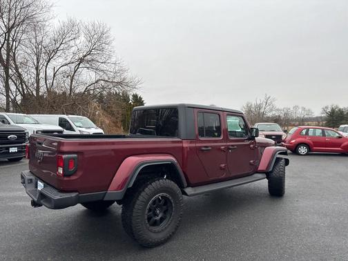 2021 Jeep Gladiator Sport