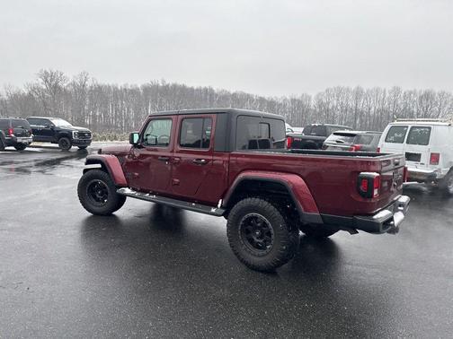 2021 Jeep Gladiator Sport
