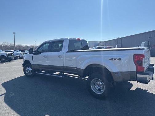 2017 Ford F-350 Lariat