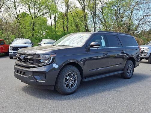 Dark Matter Gray Metallic 2026 Ford Expedition Max Active 4x4