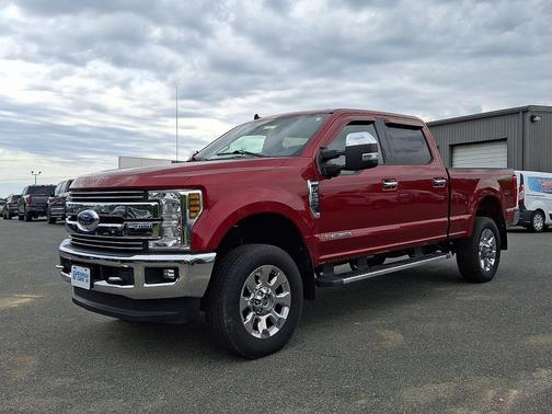 Ruby Red Metallic Tinted Clearcoat 2019 Ford F-350 Lariat