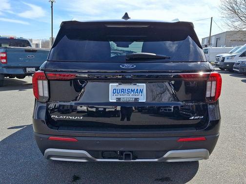 Agate Black Metallic 2025 Ford Explorer Platinum