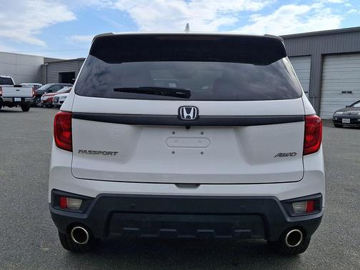 Platinum White Pearl 2023 Honda Passport AWD EX-L