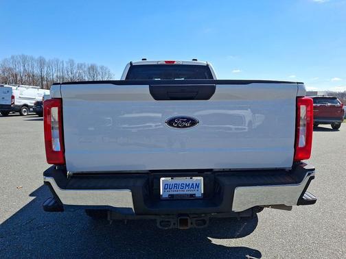 Oxford White 2025 Ford F-250 XLT