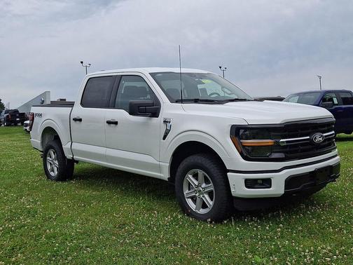 Oxford White 2026 Ford F-150 XLT