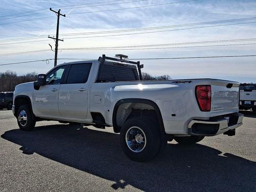 2024 Chevrolet Silverado 3500 LT