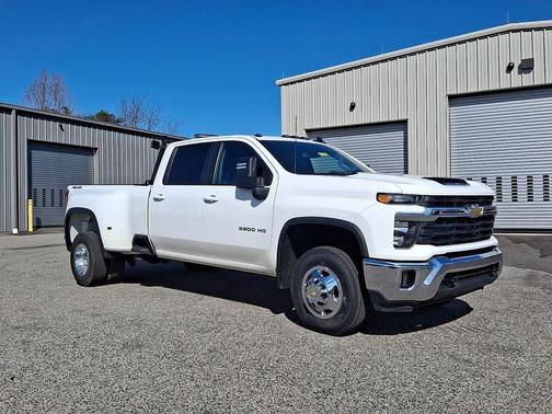 2024 Chevrolet Silverado 3500 LT