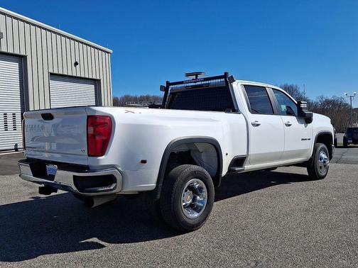 2024 Chevrolet Silverado 3500 LT