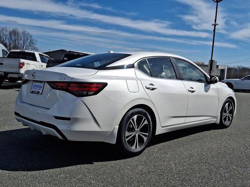 Aspen White Tricoat 2021 Nissan Sentra SV