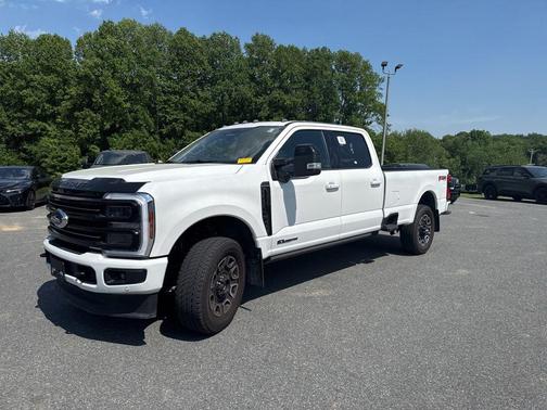 Star White Metallic Tri-Coat 2025 Ford F-250 Platinum