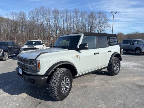 2023 Ford Bronco Badlands