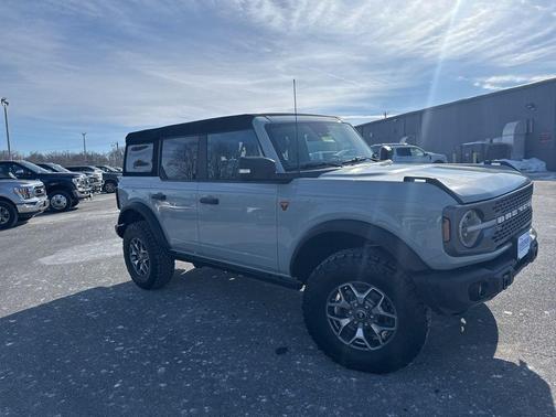 2023 Ford Bronco Badlands