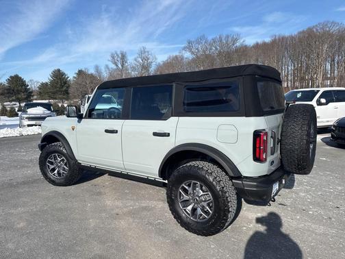 2023 Ford Bronco Badlands