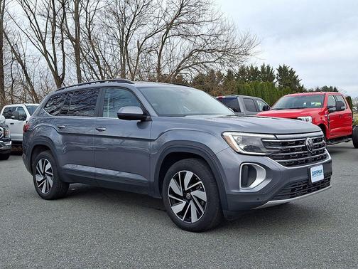 2025 Volkswagen Atlas 2.0T SE w/Technology 4MOTION