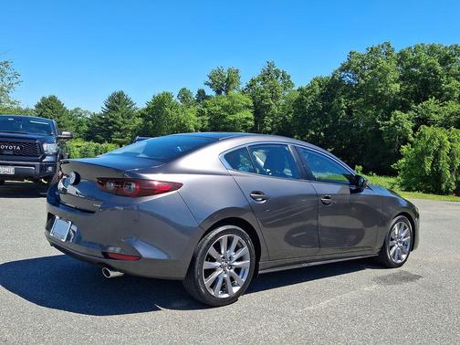Machine Gray Metallic 2025 Mazda Mazda3 FWD w/Preferred Package