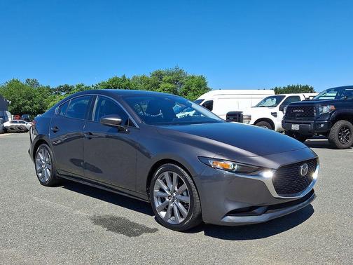 Machine Gray Metallic 2025 Mazda Mazda3 FWD w/Preferred Package