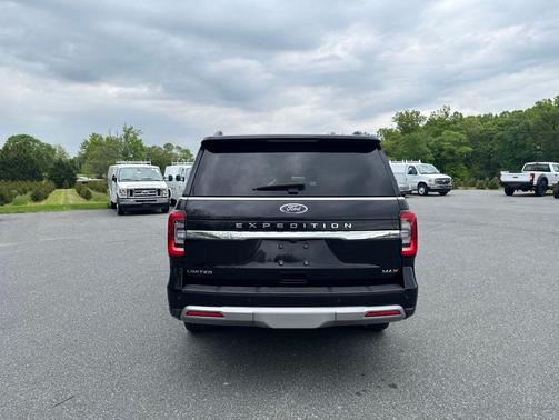 Agate Black Metallic 2024 Ford Expedition Max Limited