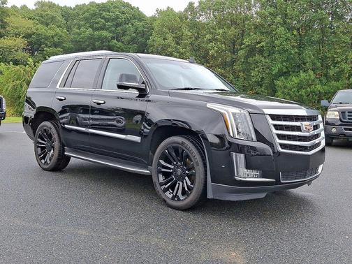 2018 Cadillac Escalade Luxury