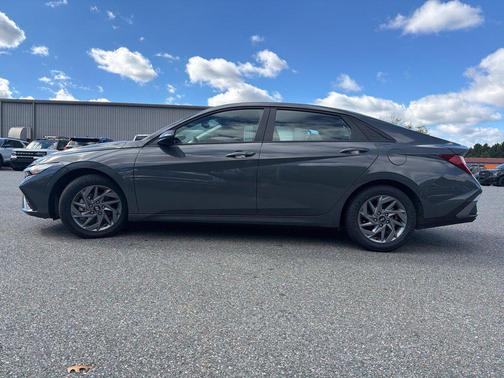 Ecotronic Gray 2025 Hyundai ELANTRA HEV Blue