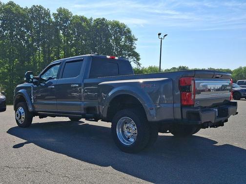 Carbonized Gray Metallic 2023 Ford F-450 Limited