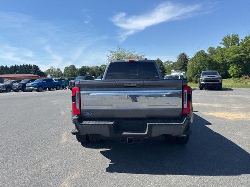 Carbonized Gray Metallic 2023 Ford F-450 Limited