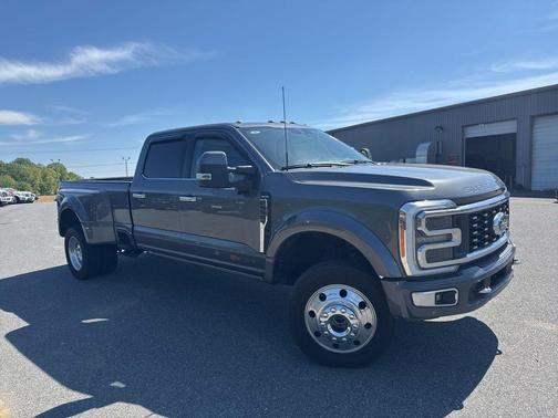 Carbonized Gray Metallic 2023 Ford F-450 Limited