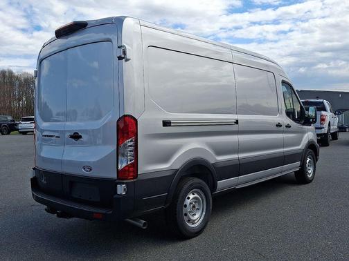 Ingot Silver Metallic 2026 Ford Transit-250 Base