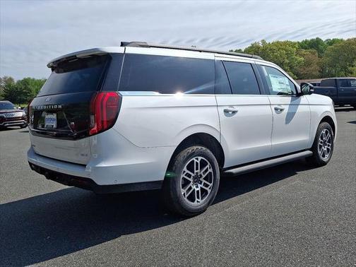2025 Ford Expedition Max Active 4x4