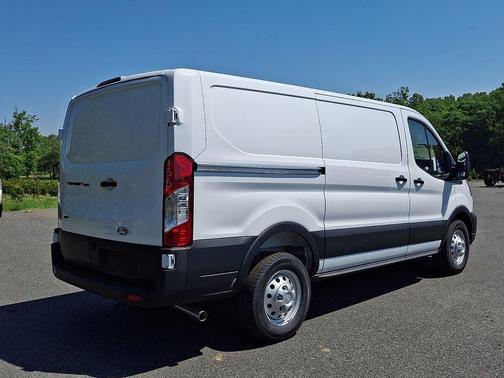 Oxford White 2026 Ford Transit-250 Base