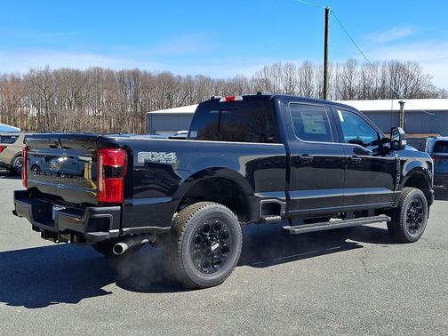 Agate Black Metallic 2026 Ford F-350 XLT
