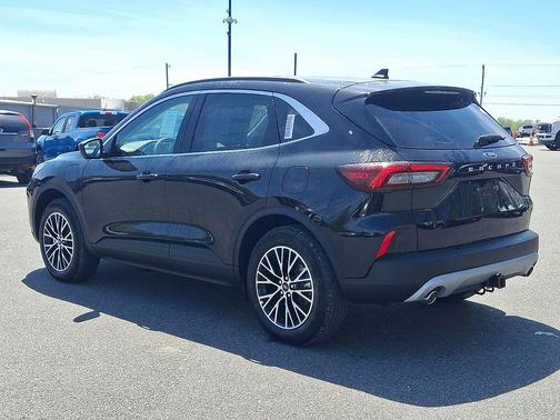 2025 Ford Escape PHEV SE